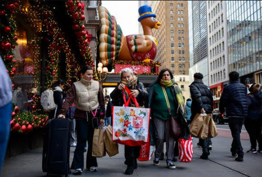 Can Black Friday Bargains Create Bigger Debt Problems After the Holidays?